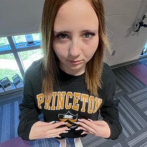 Meet your Posher, Olivia